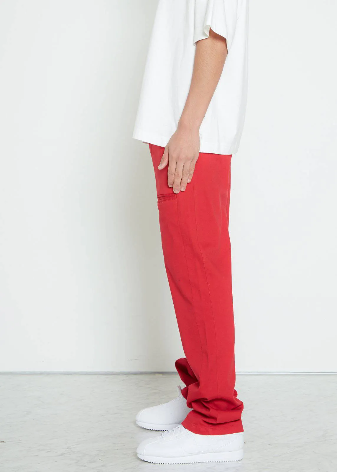 Konus Men's Baggy Chino Pants in Red