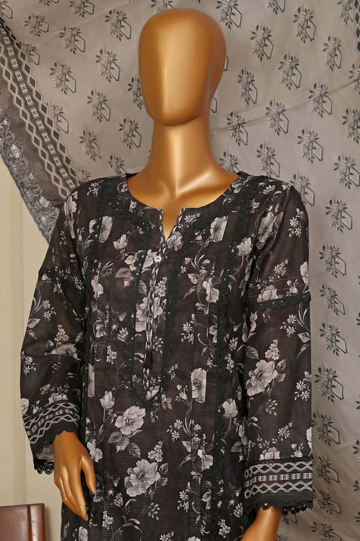 Lacekari Intermix By HZ Stitched 3 Piece Doriya Cotton Lawn Collection'2024-PDL-704