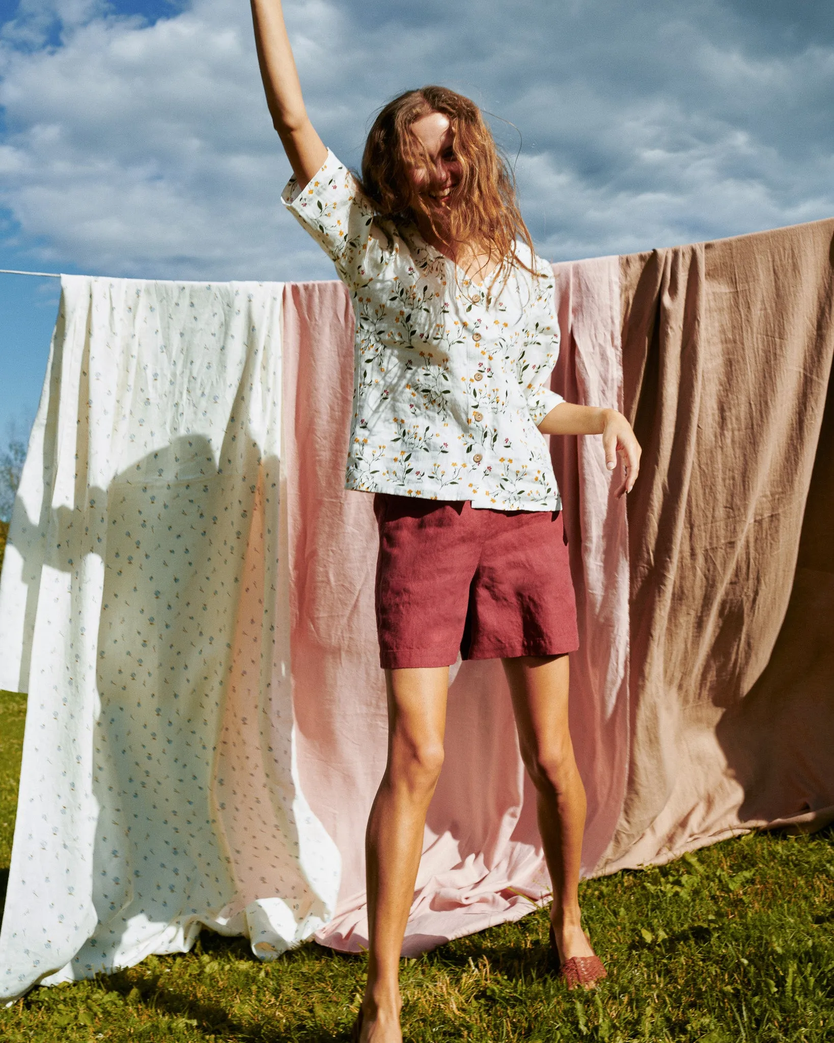 R: MAIN casual linen shorts (Size: M; Color: Admiral blue)